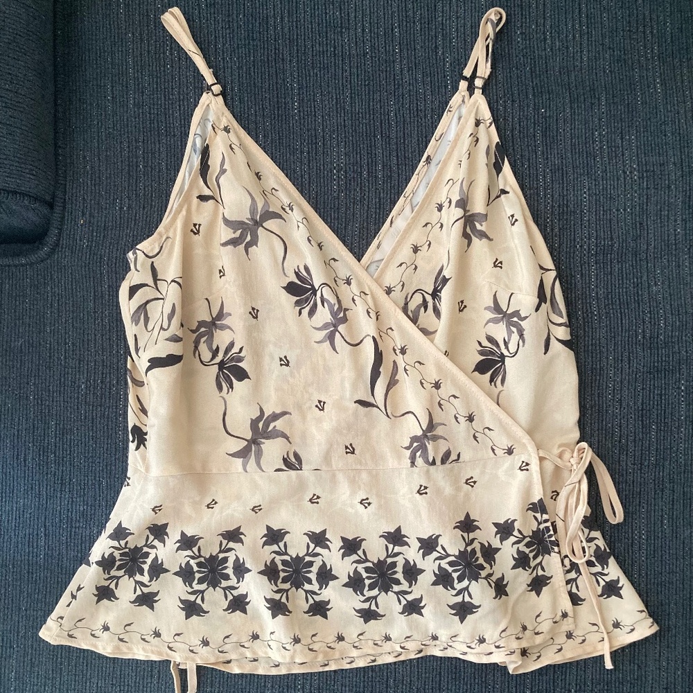 H&M wrap over top size 10